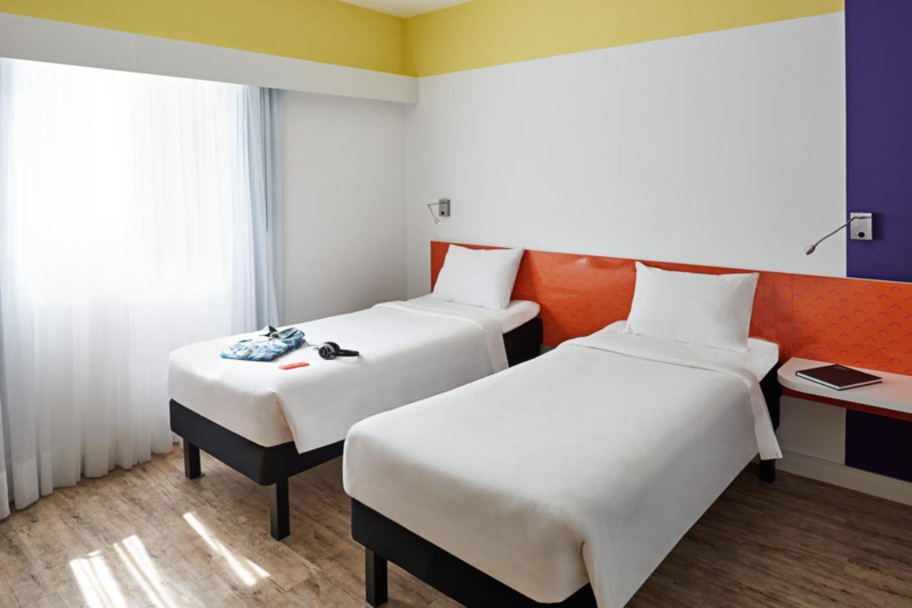 Hotel Ibis Styles Balneário Camboriú - 1 Quadra do Mar Esterno foto