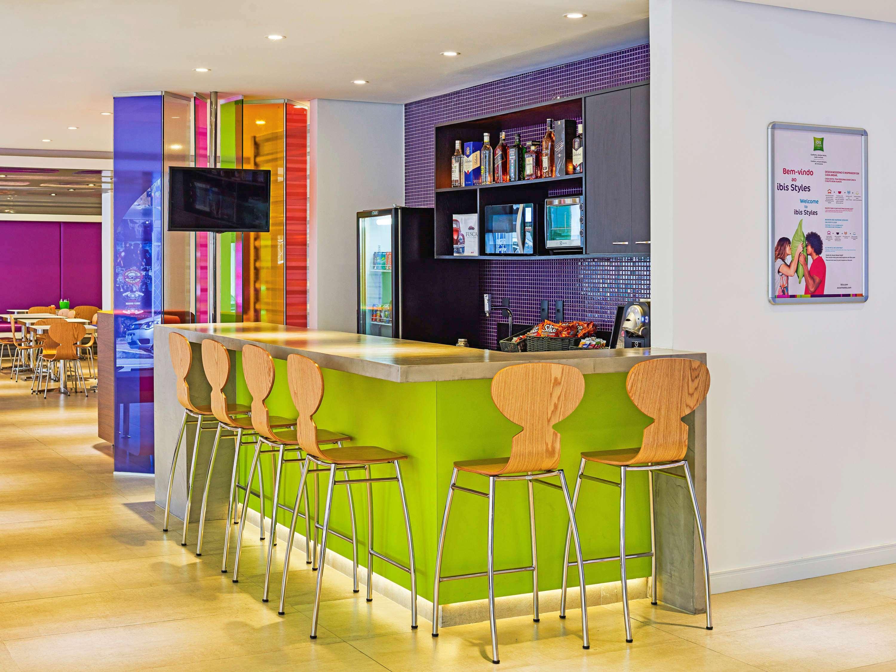 Hotel Ibis Styles Balneário Camboriú - 1 Quadra do Mar Esterno foto